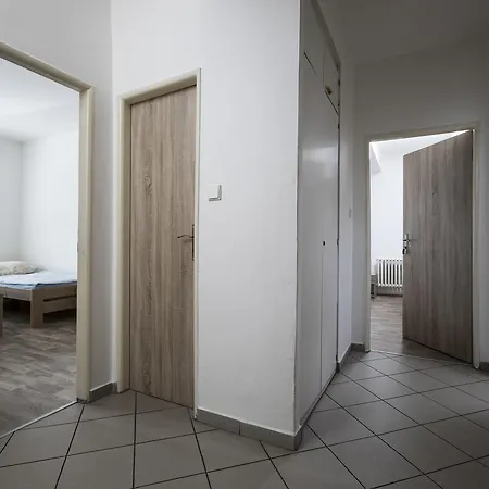 Hotelovy Dum * Trinec